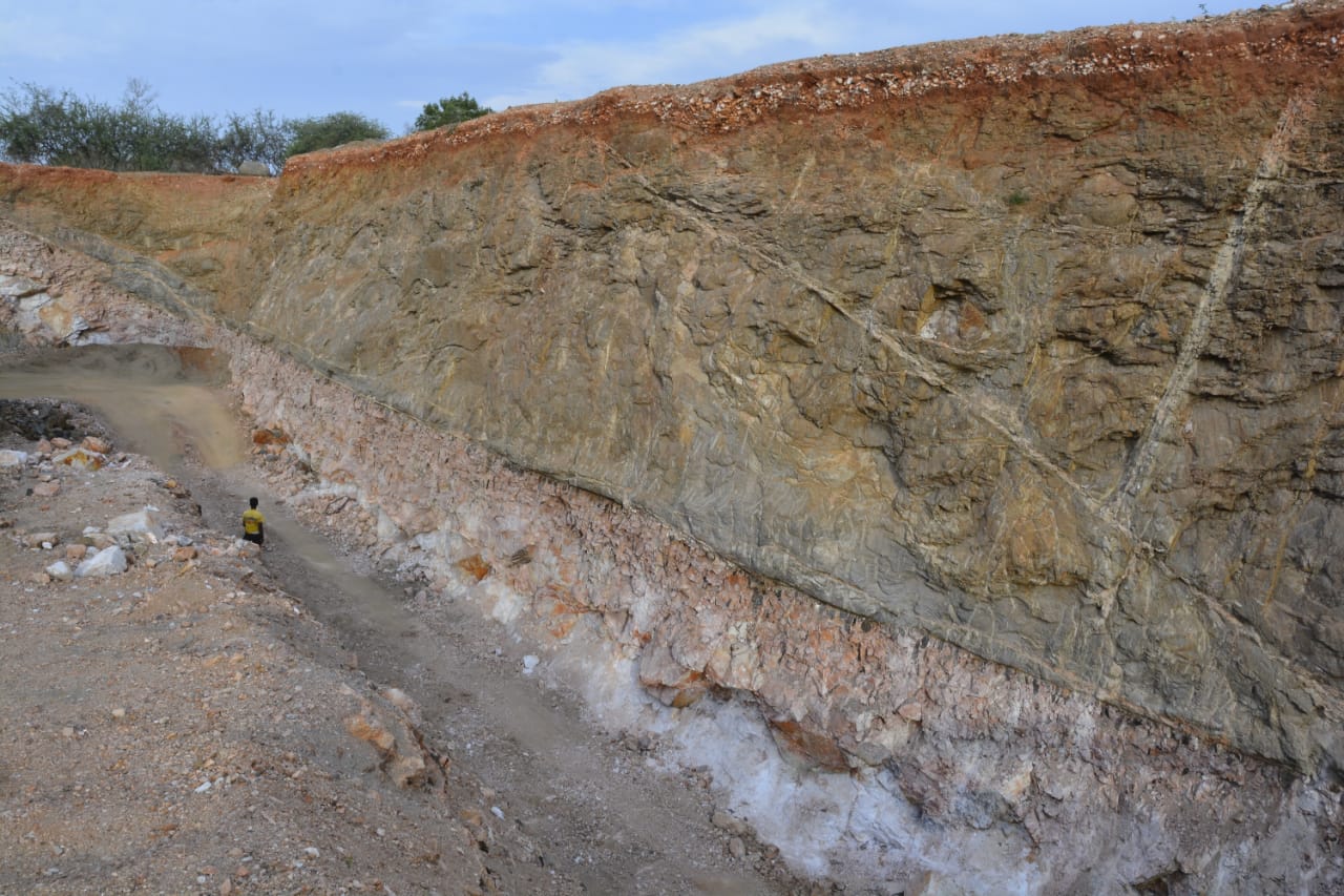 Vast Amounts of Illegally Mined Atomic Mineral Found in Tamil Nadu